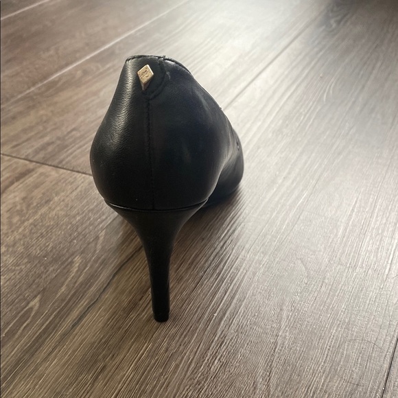 Sam Edelman Black Women's Pumps - Picture 2 of 3